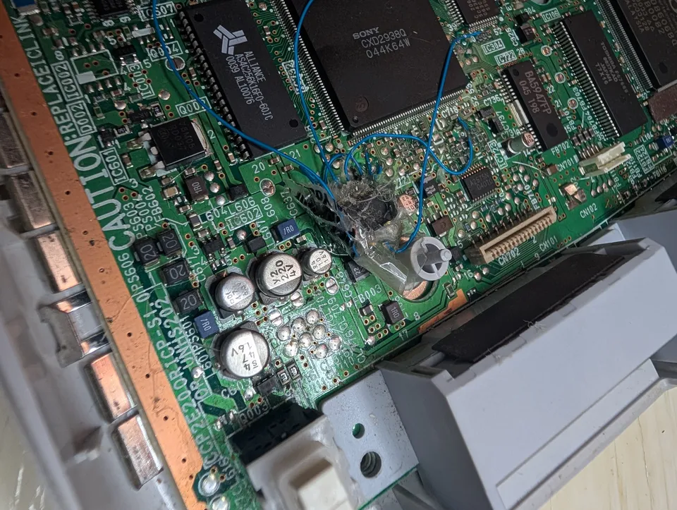 Close-up of the blob. The chip is in there somewhere.